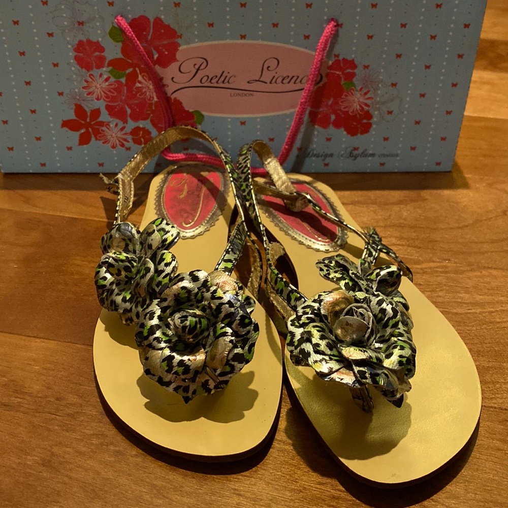 Poetic License sandal